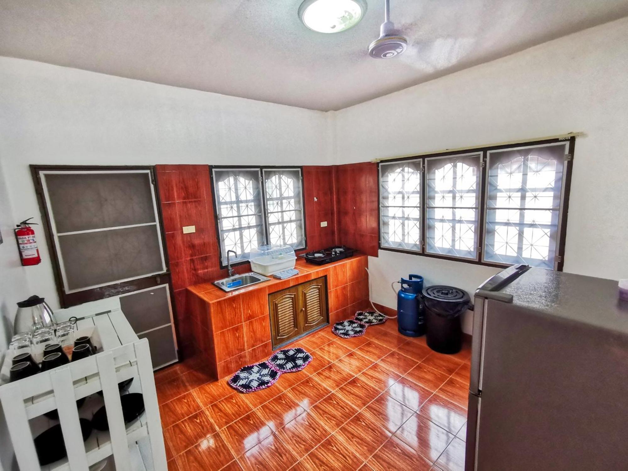 Thai Orange Villas Джомтьен Номер фото